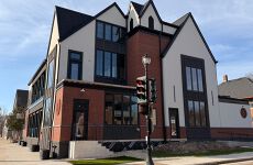 33183113
