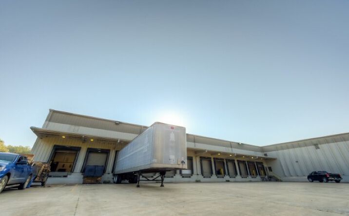 Pictures of Industrial property located at 1315 West Oakridge Drive, Albany, GA 31707 for sales - image #1