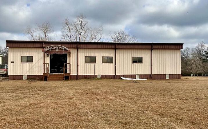 Pictures of Retail, Office property located at 213 Alapaha Hwy, Ocilla, GA 31774 for sales - image #1