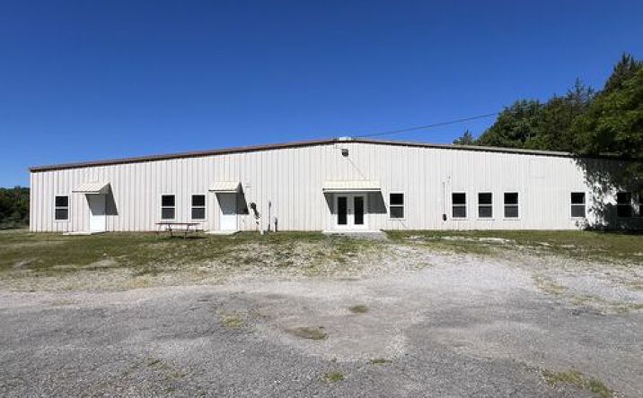 Pictures of Industrial property located at 123 Bell Road, Harriman, TN 37854 for sales - image #1