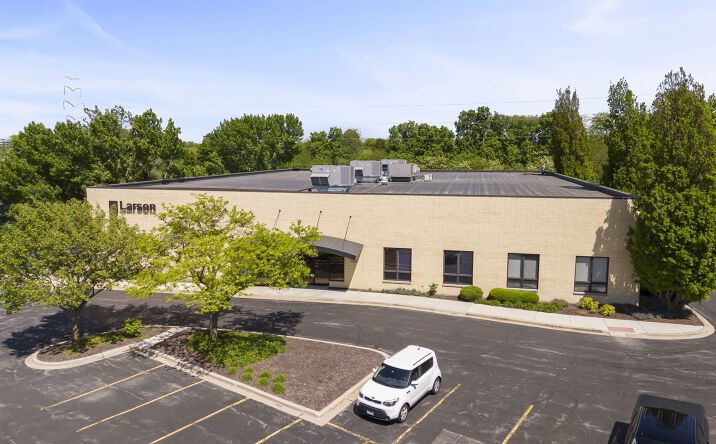 Pictures of Industrial property located at 1488 Bond Street, Naperville, IL 60563 for sales - image #1