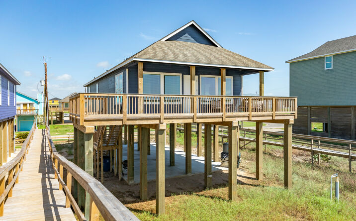 Pictures of Hospitality, Mixed Use, Special Purpose property located at 4835 Bluewater Highway, Freeport, TX 77541 for sales - image #1