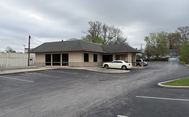 Pictures of Office property located at 1571 ALLENTOWN RD, LIMA, OH 45805-2205 for sales - image #1