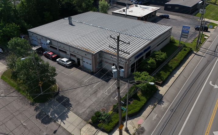 Pictures of Retail property located at 4100 Indianola Avenue, Columbus, OH 43214 for sales - image #1