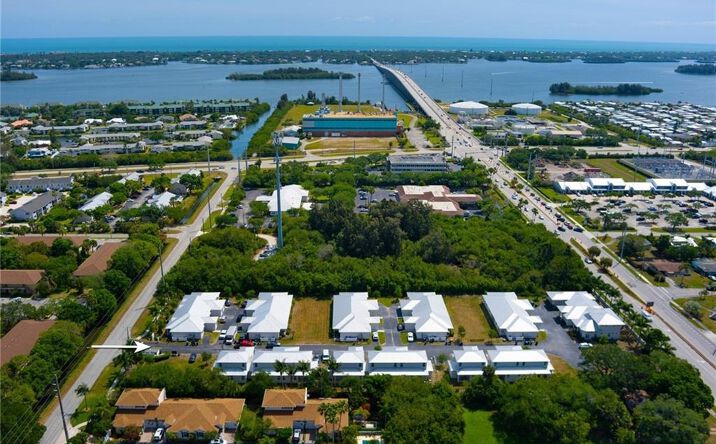 Pictures of Mixed Use property located at 401 18th Street, Vero Beach, FL 32960 for sales - image #1