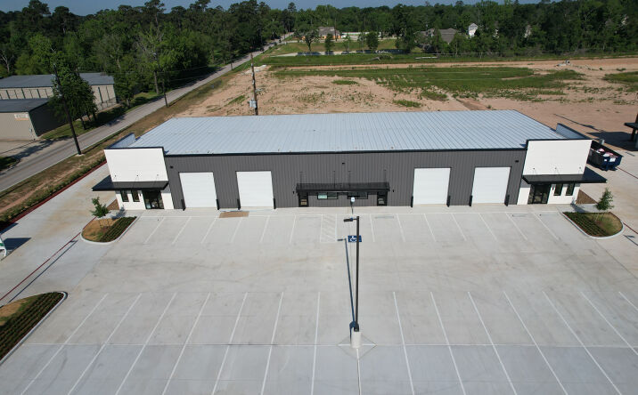 Pictures of Industrial property located at 9200 Carraway Lane, Magnolia, TX 77354 for sales - image #1