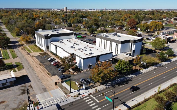 Pictures of Office property located at 900 & 950 N Porter Ave, Norman, OK 73071 for sales - image #1