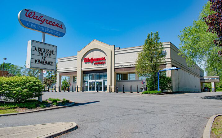Pictures of Retail property located at 173 Fairview Avenue, Hudson, NY 12534 for sales - image #1