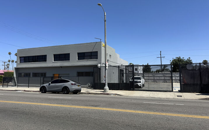 Pictures of Retail, Office property located at 2059-2065 Venice Blvd, Los Angeles, CA 90006 for sales - image #1