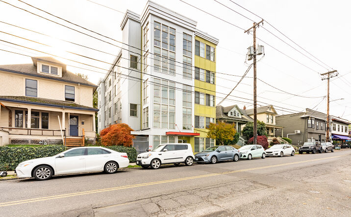 Pictures of Multifamily, Mixed Use property located at 2250 NW THURMAN ST, PORTLAND, OR 97210-2519 for sales - image #1