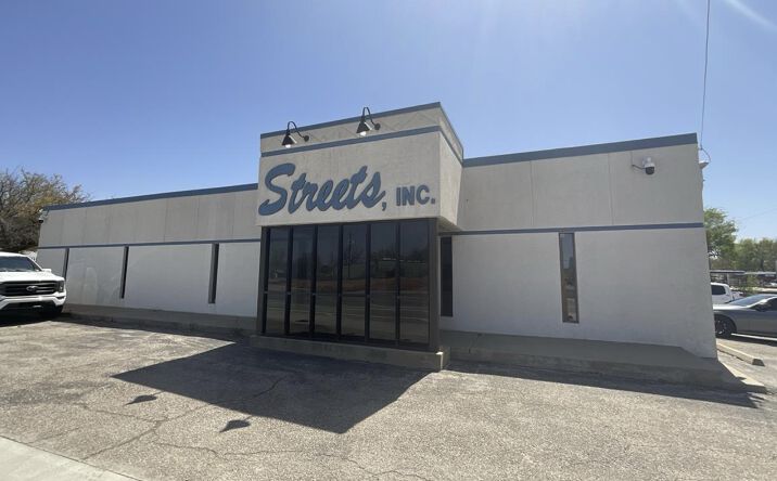 Pictures of Industrial property located at 100 SE 25TH ST, OKLAHOMA CITY, OK 73129-1616 for sales - image #1