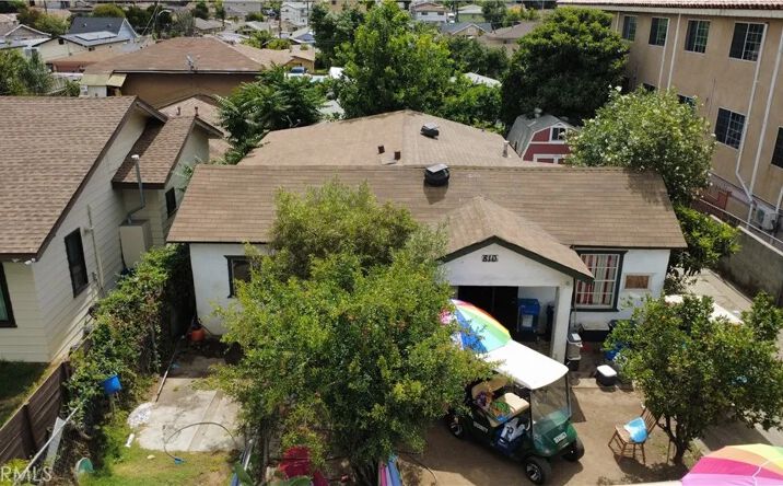 Pictures of Multifamily property located at 810 S Record, Los Angeles, CA 90023 for sales - image #1