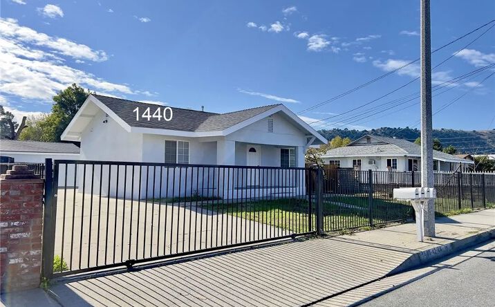Pictures of Multifamily property located at 1440 W Grand, Pomona, CA 91766 for sales - image #1