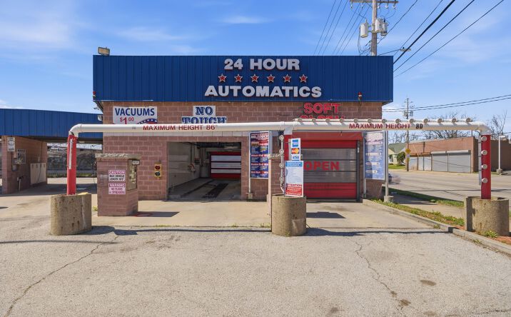 Pictures of Retail, Business for Sale property located at 16436 Miles Avenue, Cleveland, OH 44128 for sales - image #1