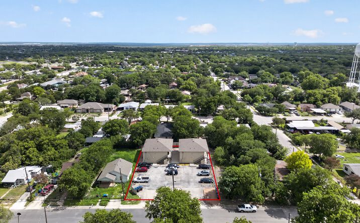 Pictures of Multifamily property located at 926 Drury Ln, San Antonio, TX 78221, 930 Drury Ln, San Antonio, TX 78221 for sales - image #1