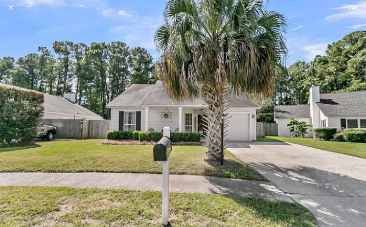 Pictures of Retail property located at 1974 Armory Drive, Mt Pleasant, SC 29466 for sales - image #1