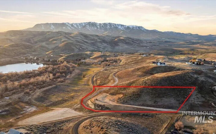 Pictures of Land property located at 8720 Lagoon Ln, Montour, ID 83617 for sales - image #1