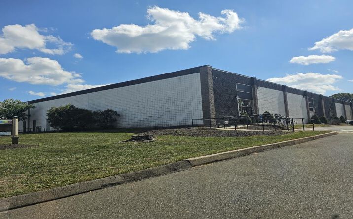 Pictures of Industrial property located at 131 Leeder Hill Drive, Hamden, CT 06517 for sales - image #1