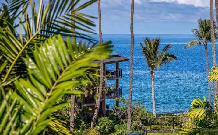 Pictures of Retail property located at 75-6026 Ali’i Drive, #4-305, Kailua-Kona, HI 96740 for sales - image #1