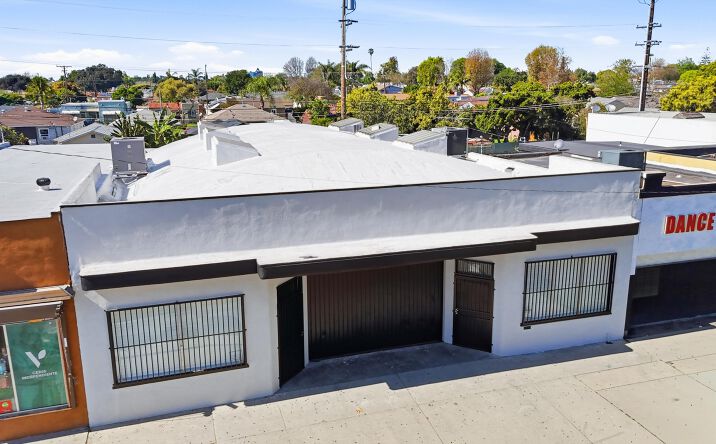 Pictures of Industrial, Retail, Mixed Use property located at 11317 Atlantic Avenue, Lynwood, CA 90262 for sales - image #1