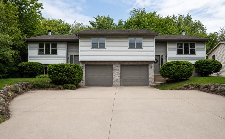 5741-5743 Lacy Road, Fitchburg