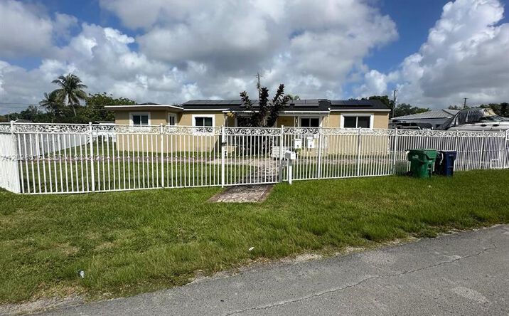 Pictures of Multifamily property located at 1730 SW 72nd Ct, Miami, FL 33155 for sales - image #1