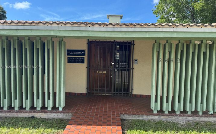 Pictures of Office property located at 2660 SW 3rd St, Miami, FL 33135 for sales - image #1