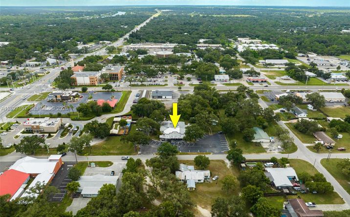 Pictures of Retail property located at 93 S Hall ST, La Belle, FL 33935 for sales - image #1
