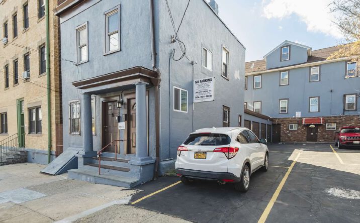 Pictures of Multifamily property located at 540-542 North High Street, Mount Vernon, NY 10552 for sales - image #1