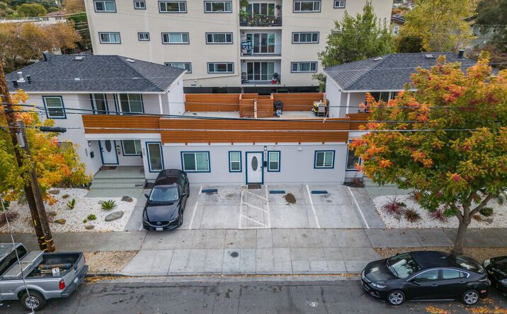 Pictures of Multifamily property located at 403 Vera Ave, Redwood City, CA 94061 for sales - image #1