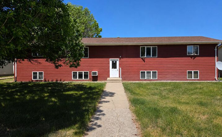 Pictures of Mixed Use property located at 1045 15th St. SW, Sidney, MT 59270 for sales - image #1