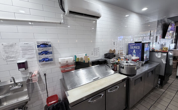 Pictures of Retail, Business for Sale property located at 6070 W BELL RD, GLENDALE, AZ 85308-3773 for sales - image #1