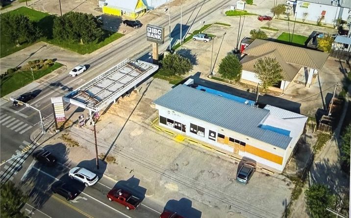 Pictures of Industrial property located at 620 N Armstrong Ave, Kingsville, TX 78363 for sales - image #1