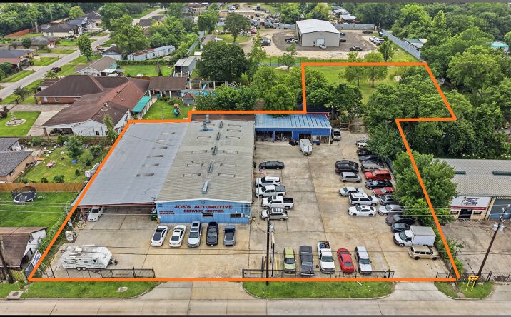 Pictures of Retail, Industrial, Mixed Use property located at 658 Aldine Mail Route Rd, Houston, TX 77037 for sales - image #1