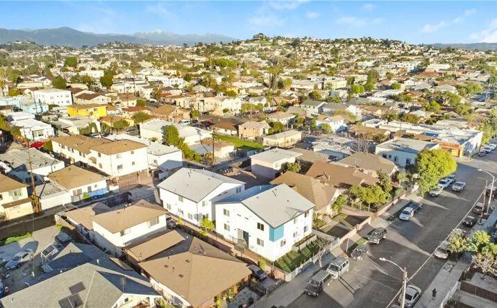 Pictures of Multifamily property located at 2437-2439 Malabar Street, Los Angeles, CA 90033 for sales - image #1