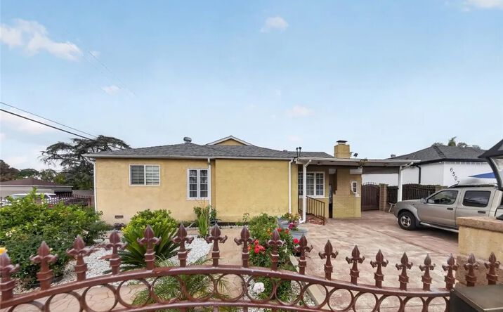 Pictures of Multifamily property located at 6501 Kraft Avenue, North Hollywood, CA 91606 for sales - image #1