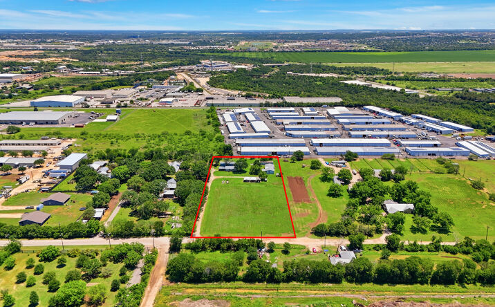 Pictures of Land property located at 7944 JETHRO LN, SAN ANTONIO, TX 78266-2157 for sales - image #1