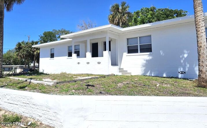 Pictures of Multifamily property located at 419 N Peninsula Drive, Daytona Beach, FL 32118 for sales - image #1