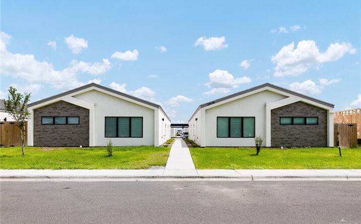 Pictures of Multifamily property located at 2608 Robin Road, Weslaco, TX 78596 for sales - image #1