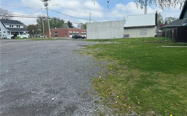 Pictures of Land property located at 118 Molloy Rd East, Syracuse, NY 13211 for sales - image #1