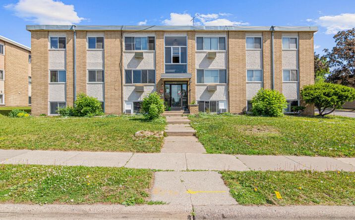 Pictures of Retail, Multifamily property located at 1339 Conway Street, St Paul, MN 55106 for sales - image #1
