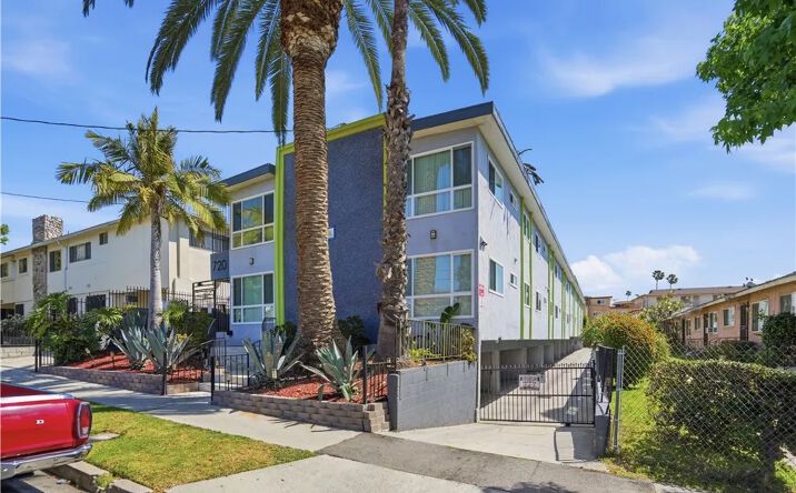 Pictures of Multifamily property located at 720 N Market, Inglewood, CA 90302 for sales - image #1