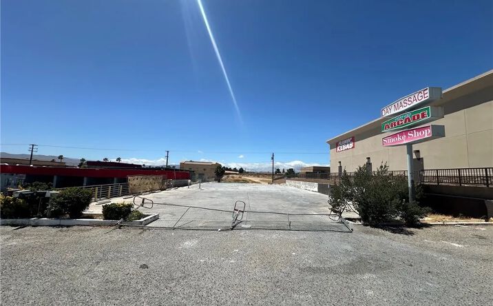 Pictures of Land property located at 17153 Bear Valley, Hesperia, CA 92345 for sales - image #1