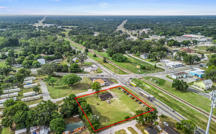 Pictures of Mixed Use property located at 6137 Southeast Hames Road, Belleview, FL 34420 for sales - image #1
