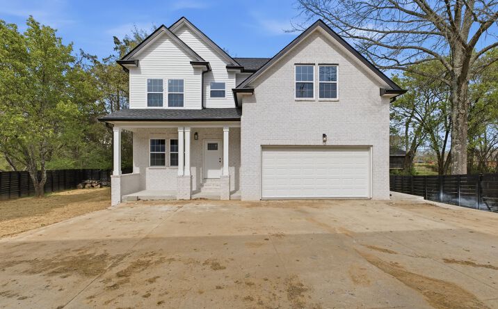 Pictures of Retail, Multifamily property located at 2722 Mossdale Drive, Nashville, TN 37217 for sales - image #1