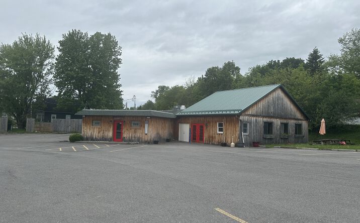 Pictures of Retail property located at 779 STATE FAIR BLVD, SYRACUSE, NY 13209-1318 for sales - image #1