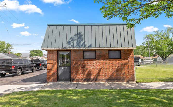 Pictures of Retail property located at 18906 Dix Rd, Melvindale, MI 48122 for sales - image #1