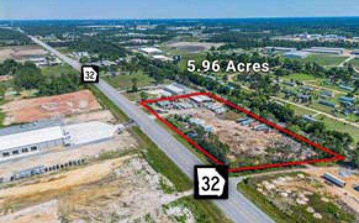 Pictures of Industrial property located at 3809 Hwy 32 W, Douglas, GA 31535 for sales - image #1