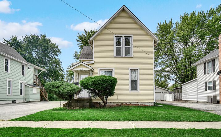 Pictures of Multifamily property located at 217 E North Street, Crown Point, IN 46307 for sales - image #1