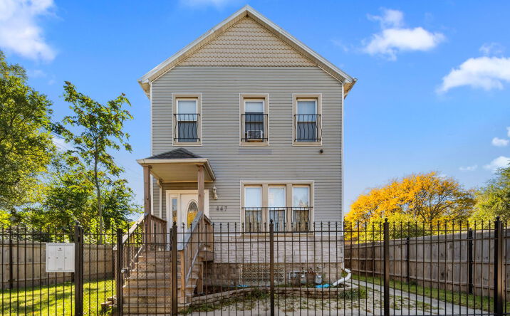 Pictures of Multifamily property located at 447 W 81st Street, Chicago, IL 60620 for sales - image #1